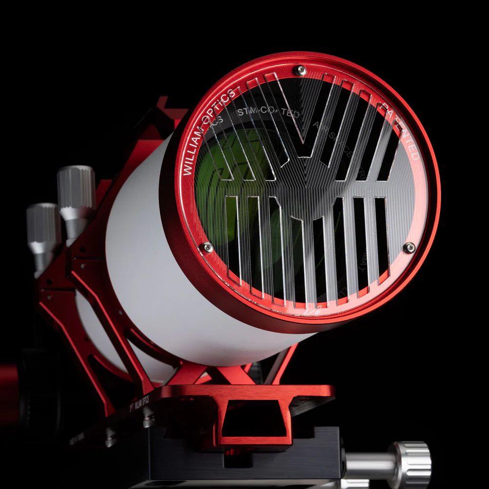 Side view of William Optics Fluorostar 91 Telescope