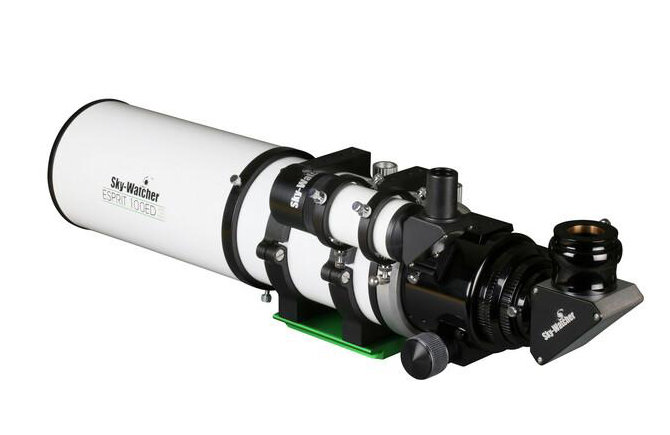 Side view of Sky-Watcher Esprit 100ED APO Triplet
