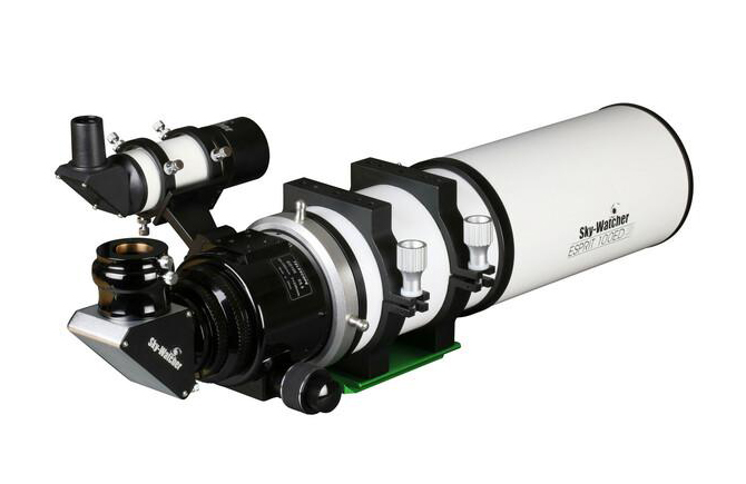 Side view of Sky-Watcher Esprit 100ED APO Triplet